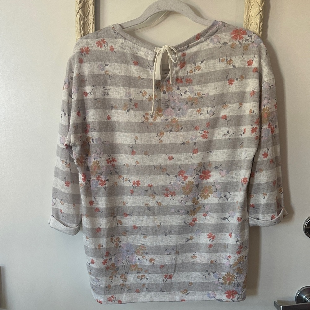 LC LAUREN CONRAD | Floral Striped 3/4 Sleeve Top - Picture 11 of 13